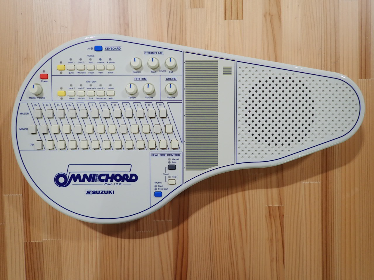 Suzuki Omnichord OM-108